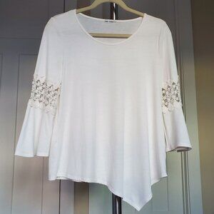 White Cotton Stretch Tee-Blouse with Bell 3/4 Sleeves. Size M